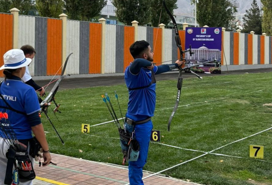 Azerbaijani archers earn bronze in mixed team category