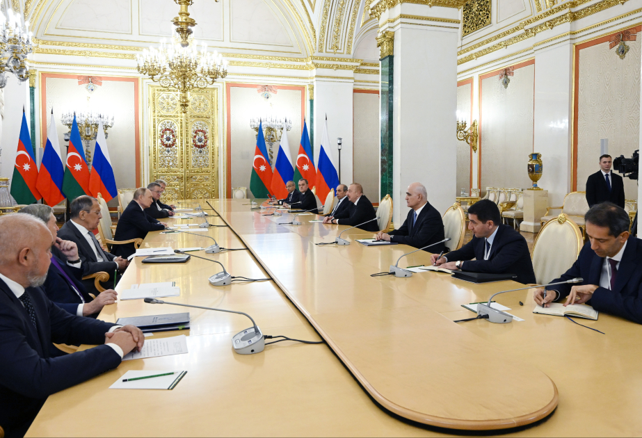 President Ilham Aliyev held meeting with Russian President Vladimir Putin in Moscow VIDEO