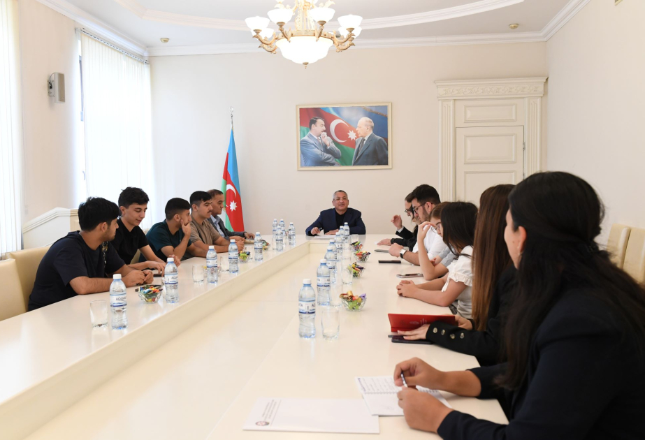 Dövlət Komitəsində bir qrup tələbə gənclə görüş keçirilib