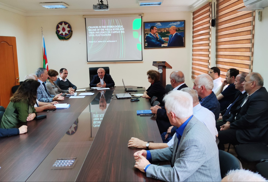 Elmi seminarda Volqa çayının Xəzərə təsiri barəsində məruzə dinlənilib