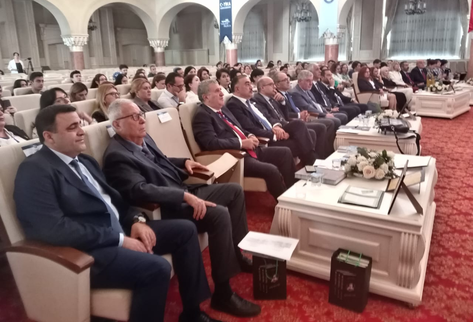 Ankarada dahi Füzulinin zəngin irsinə həsr olunmuş tədbir keçirilir