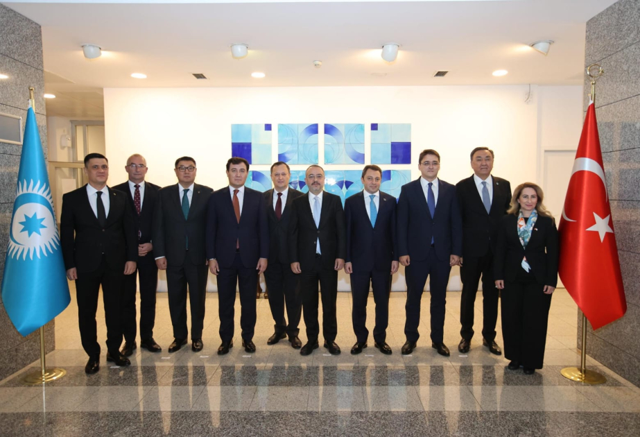Se celebran consultas políticas multilaterales a nivel de viceministros de Asuntos Exteriores de la OET