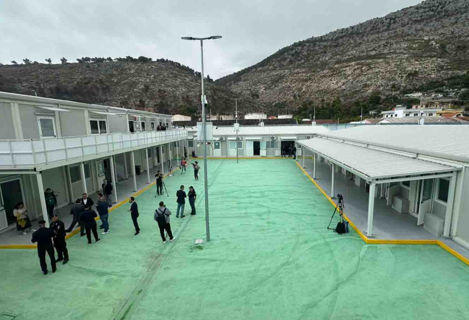 İtaliyanın Albaniyada tikdiyi düşərgələr miqrant qəbuluna hazırdır