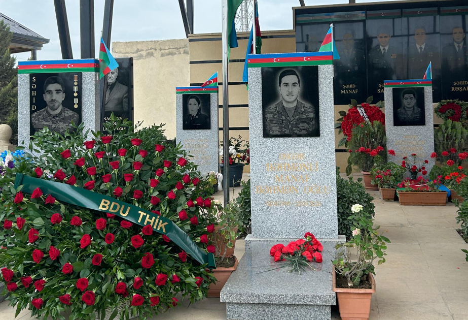 BDU-nun şəhid məzunlarının məzarları ziyarət olunub