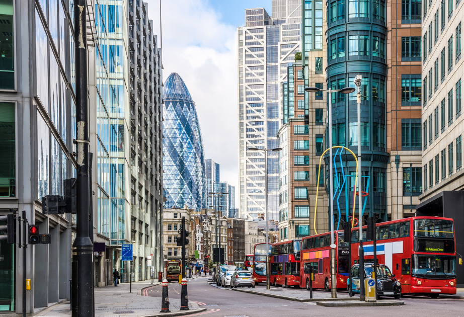 Britaniyanın Aİ-dən ayrılması London maliyyə mərkəzinə 40 min iş yeri itkisinə başa gəlib