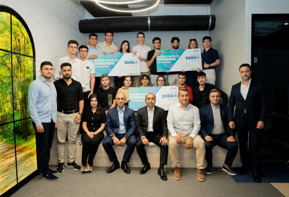 UFAZ tələbələri “Green Fintech Startup Challenge” müsabiqəsində 2-ci yeri tutublar