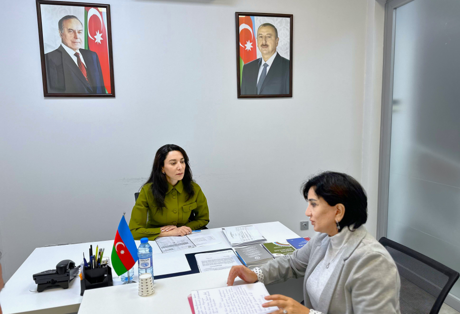 Ombudsman Bakı şəhərində vətəndaşların müraciətlərini dinləyib