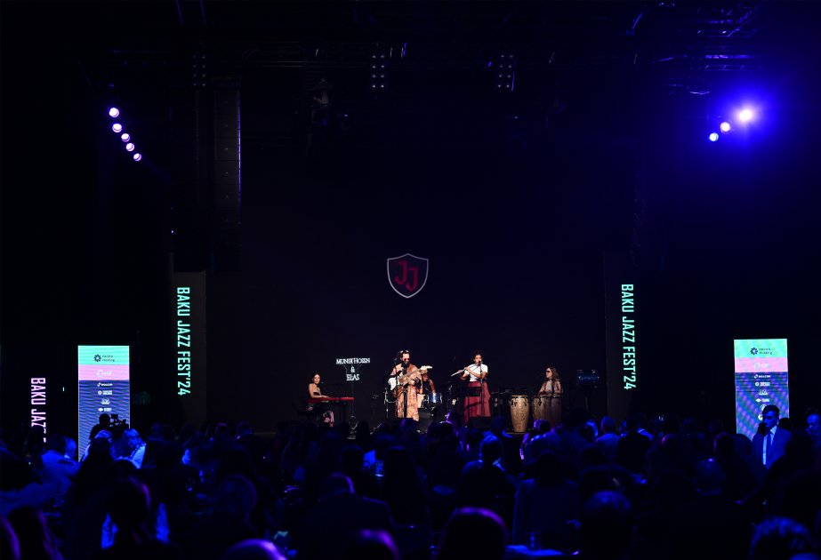 El XIX Festival de Jazz de Bakú se inauguró con un colorido concierto del bajista brasileño Munir Hossn