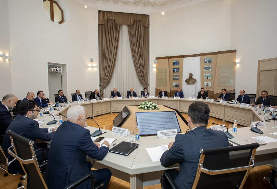 Azerbaijan’s Energy Ministry hosts meeting of Commission on implementation of projects in field of use of renewable energy sources