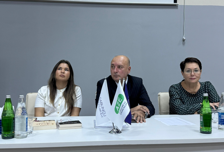 “Yeniyetmə və gənclərdə mütaliə mədəniyyətinin formalaşdırılması” layihəsinin təqdimatı olub