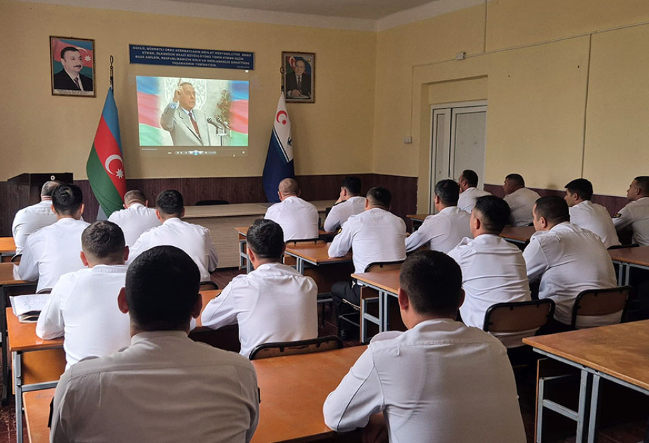 Müstəqilliyin Bərpası Günü münasibətilə Azərbaycan Ordusunda silsilə tədbirlər keçirilib
