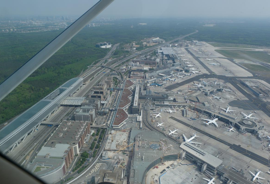 Flughafen Frankfurt/Main: Indisches Flugzeug landet nach Bombendrohung