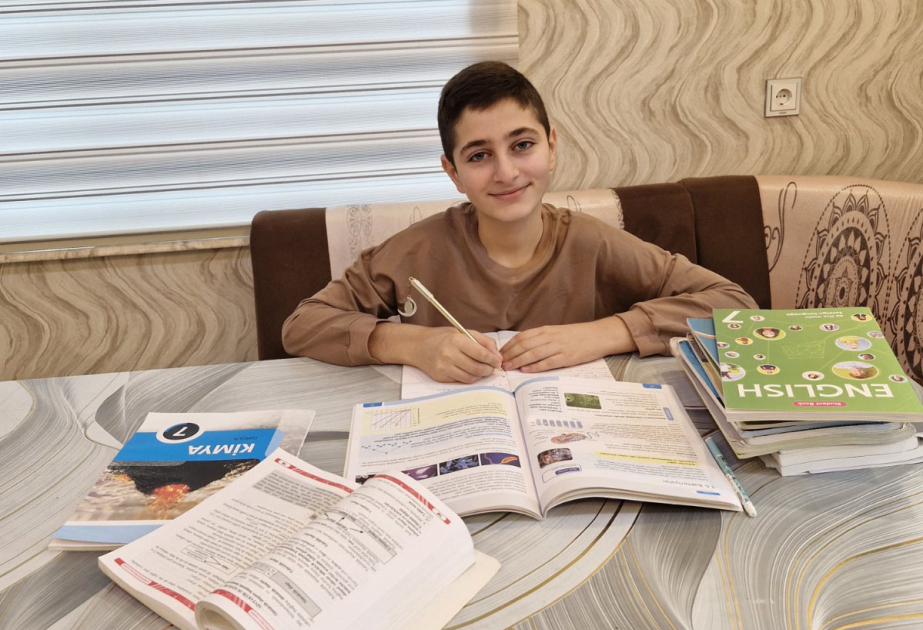 ®  Azərbaycanın tibb tarixində nadir əməliyyat - 12 yaşlı Kənan həyata qaytarıldı