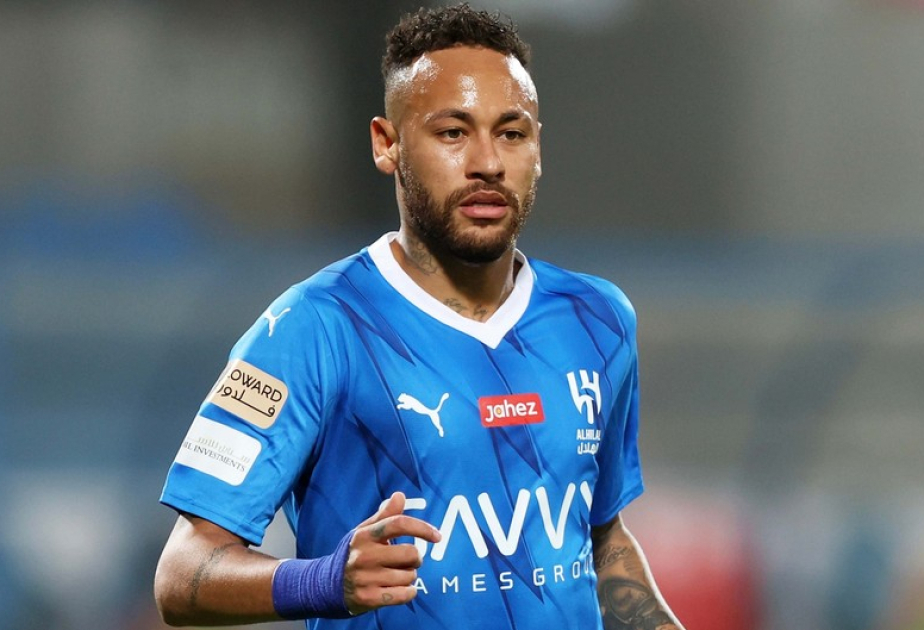 Neymar bir ildən sonra kollektiv məşqlərə başlayıb