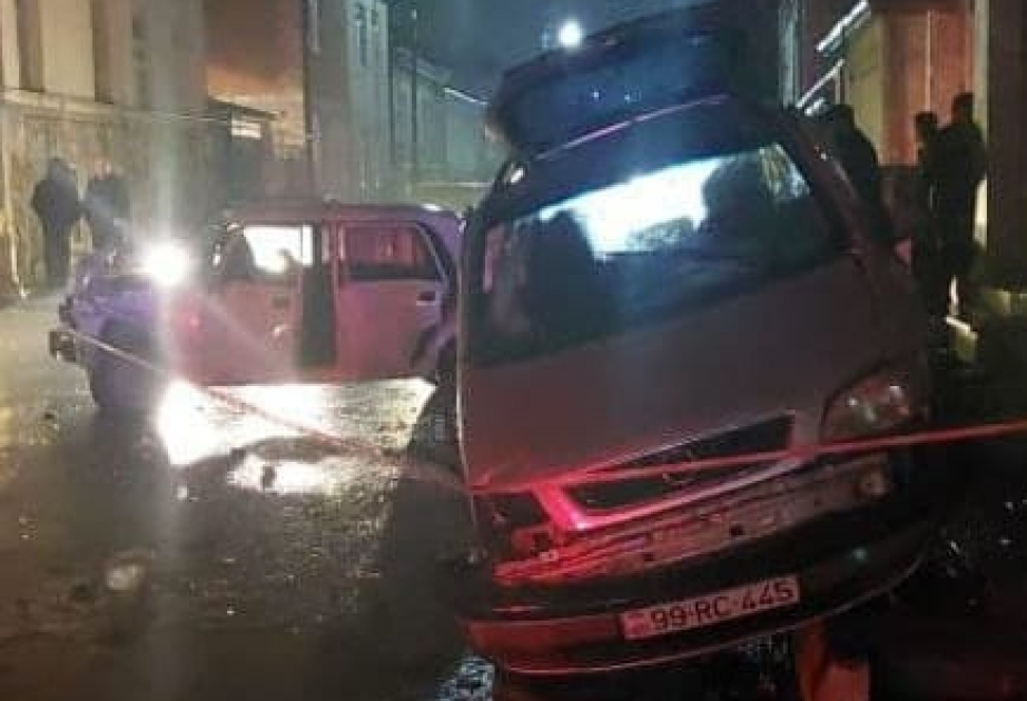 Qubada minik avtomobilləri toqquşub, ölən var