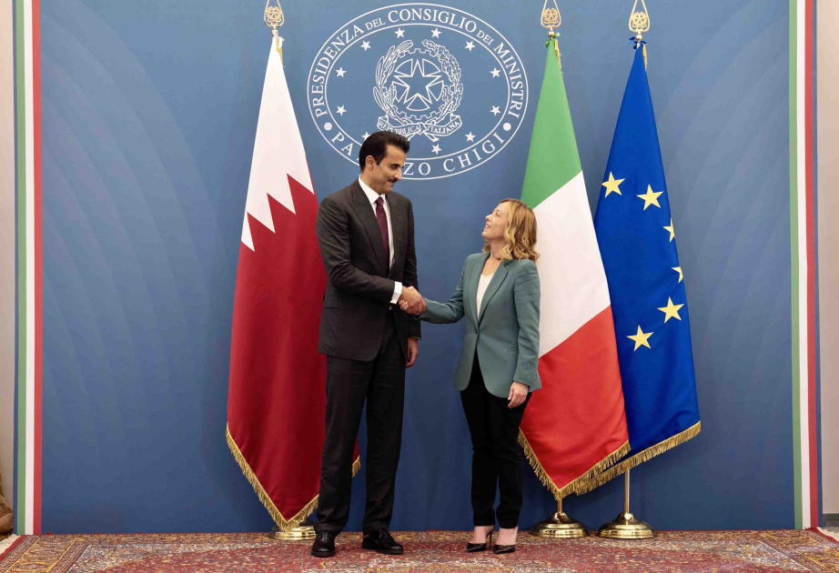 الرئيس الإيطالي وأمير قطر في اجتماع لبحث سبل وقف إطلاق النار في غزة