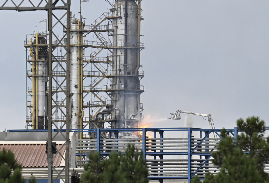 El incendio en la Refinería de Petróleo de Bakú ha sido extinguido en poco tiempo