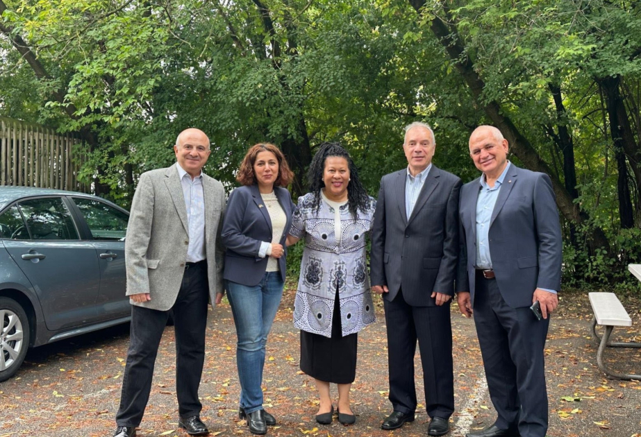 Member of Ontario parliament visits Azerbaijan House in Canada