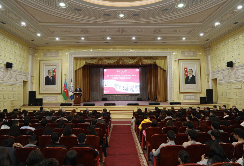 巴大校庆活动：历史系展示会