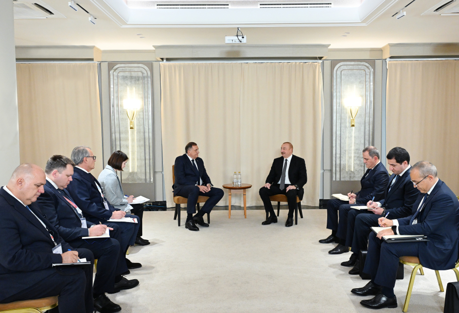 Kasan: Präsident Ilham Aliyev trifft Präsident der Teilrepublik Republika Srpska AKTUALISIERT VIDEO