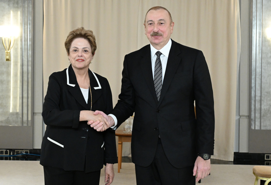 El Presidente de Azerbaiyán se reúne con la Presidenta del Nuevo Banco de Desarrollo Dilma Rousseff en Kazán