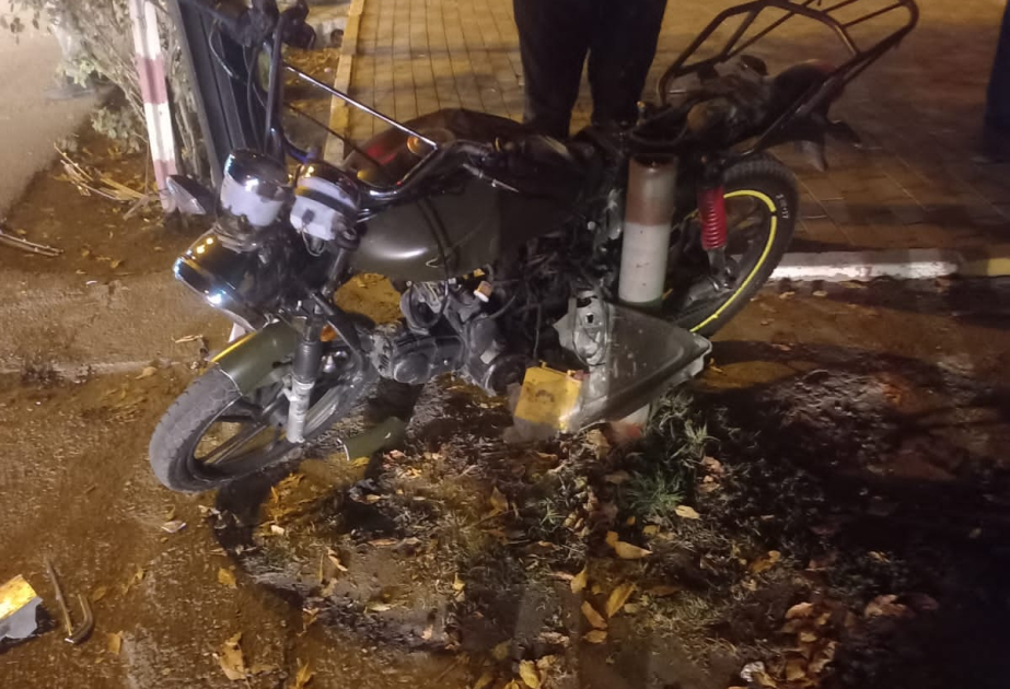 İmişlidə motosikletlə minik maşını toqquşub, xəsarət alanlar var