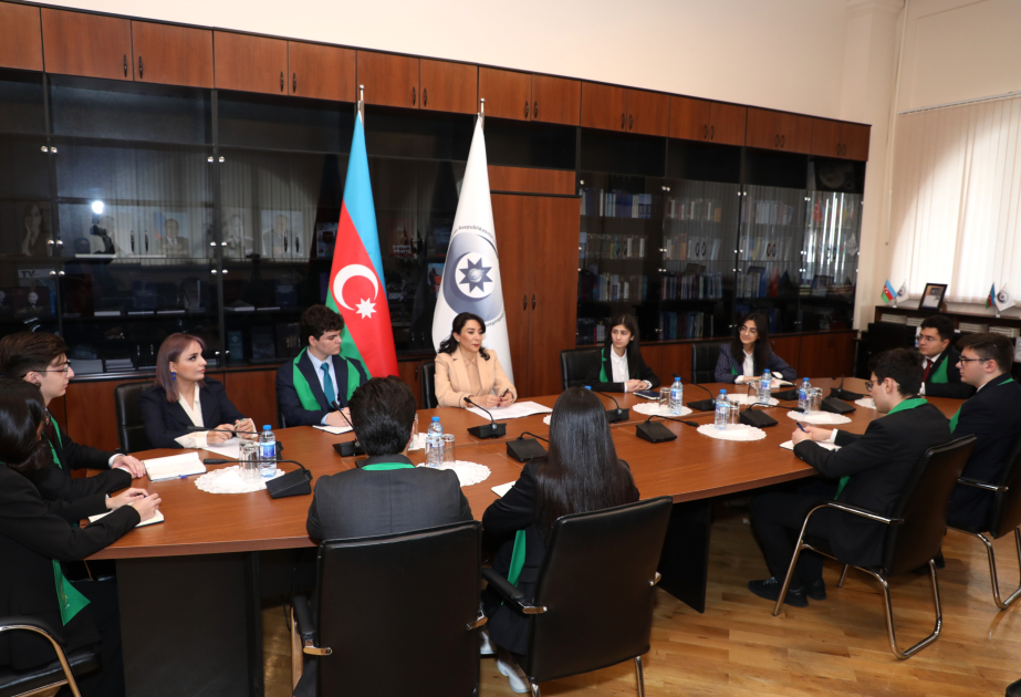 Ombudsman Azərbaycan Uşaqlarının VI Ümumrespublika Forumunun iştirakçıları ilə görüşüb