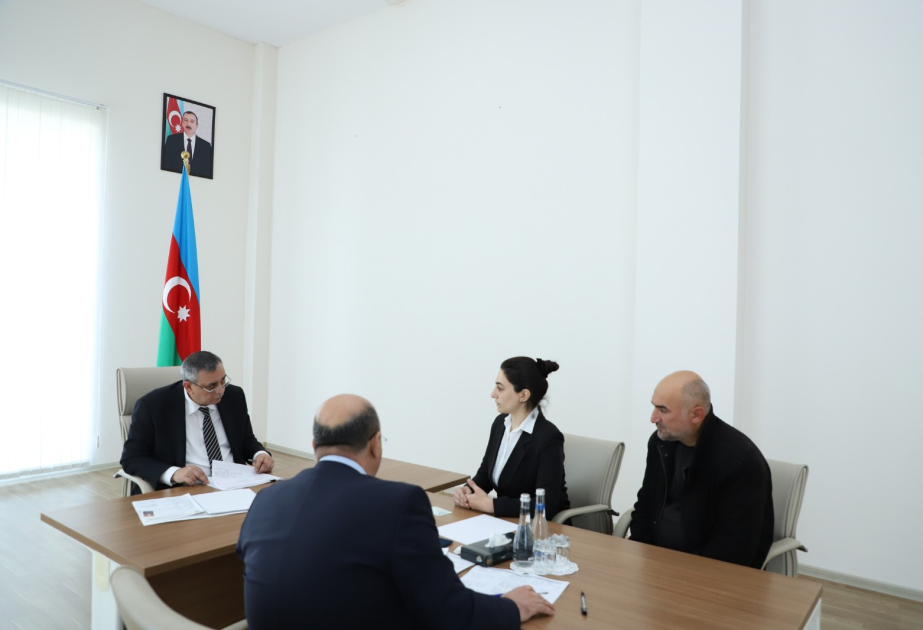 Dövlət Xidmətinin rəisi Ağdaşda vətəndaşların müraciətlərini dinləyib