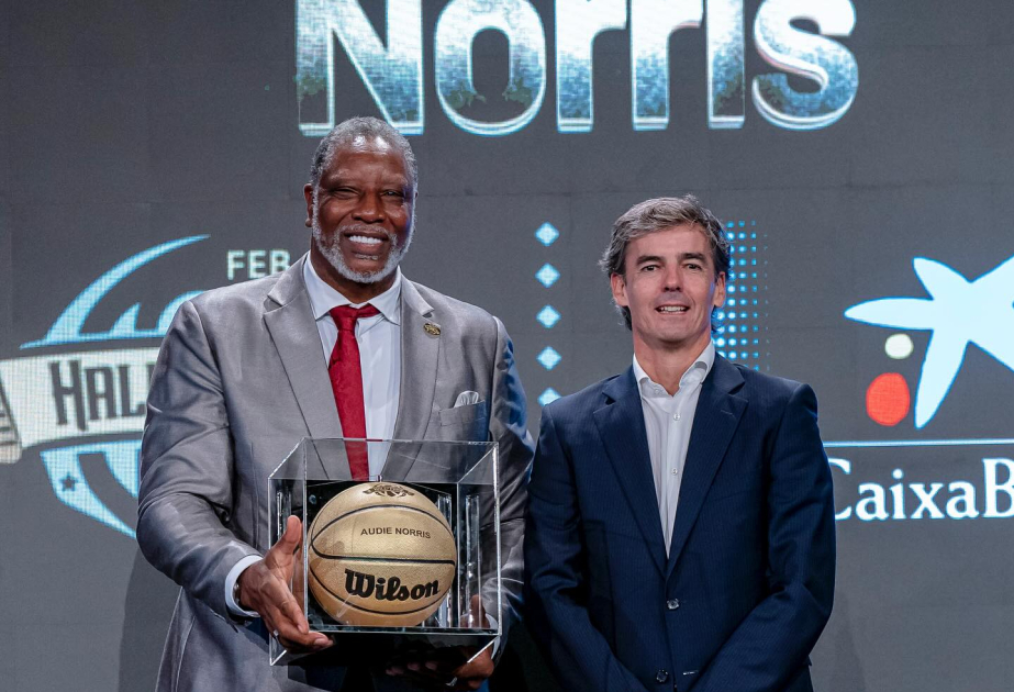 “Barselona”nın sabiq basketbolçusunun adı şöhrət zalına daxil edilib