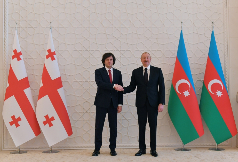 Le président azerbaïdjanais félicite le Premier ministre géorgien pour la victoire du parti Rêve géorgien aux législatives