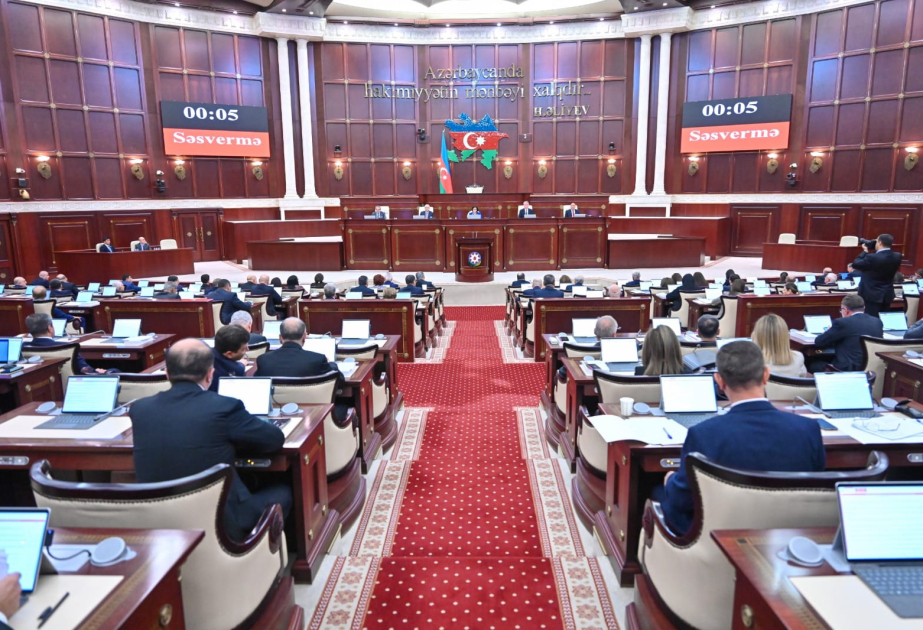 Milli Məclisin plenar iclasında 11 məsələ müzakirə edilib YENİLƏNİB