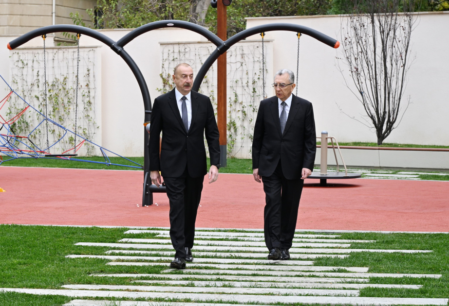 President Ilham Aliyev reviewed conditions in newly established park in Nasimi district of Baku VIDEO