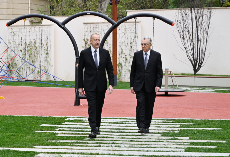 El Presidente de Azerbaiyán se familiarizó con las condiciones creadas en el nuevo parque en el distrito Nasimi de Bakú ACTUALIZADO