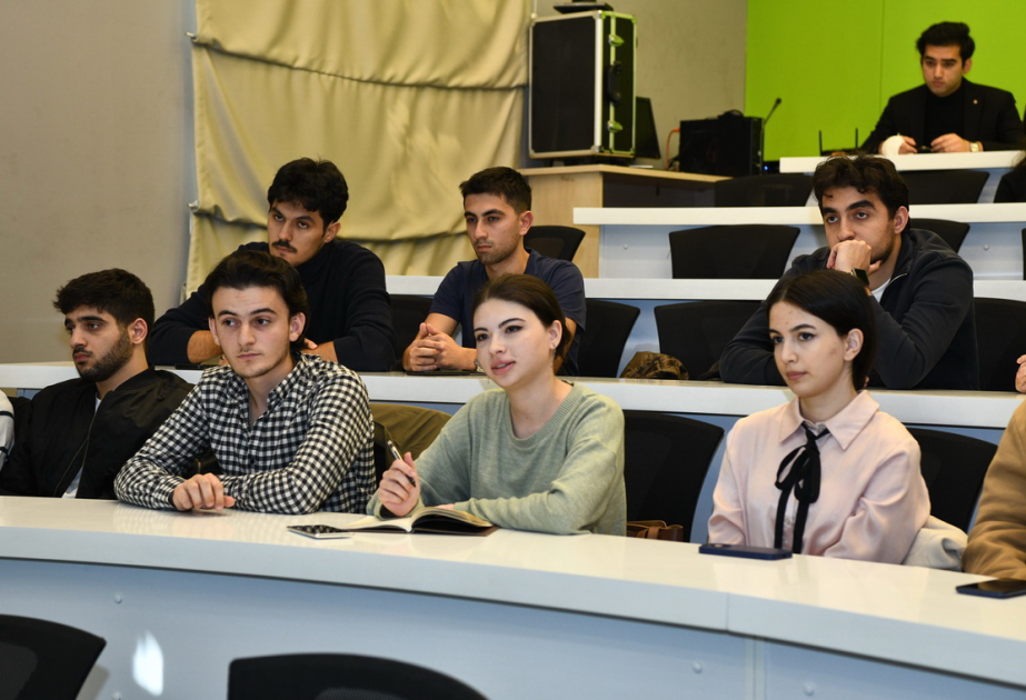 ADNSU tələbələri “bp-Azərbaycan”ın təcrübə proqramı barədə məlumatlandırılıb