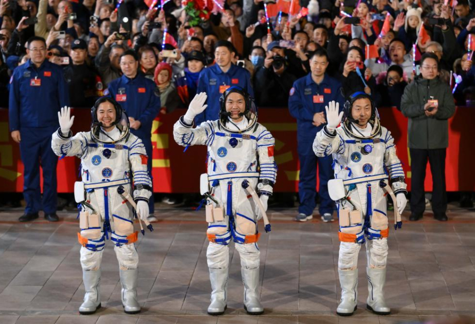 China schickt neue Crew zur Raumstation Tiangong
