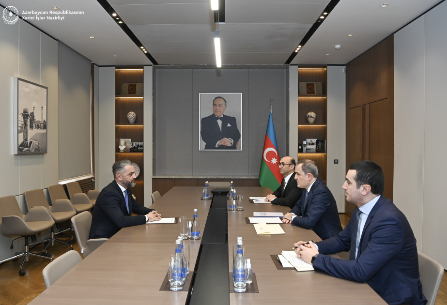Azerbaiyán y Albania discuten agenda de cooperación
