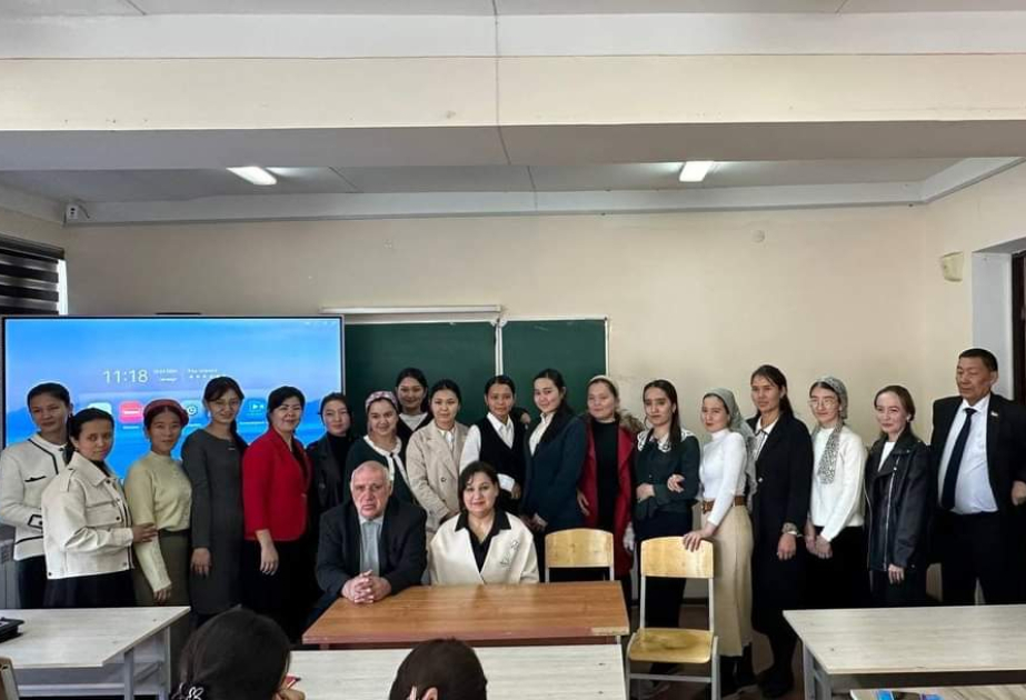 Azərbaycan alimləri Qaraqalpaq Universitetinin tələbələrinə elmi seminar keçiblər