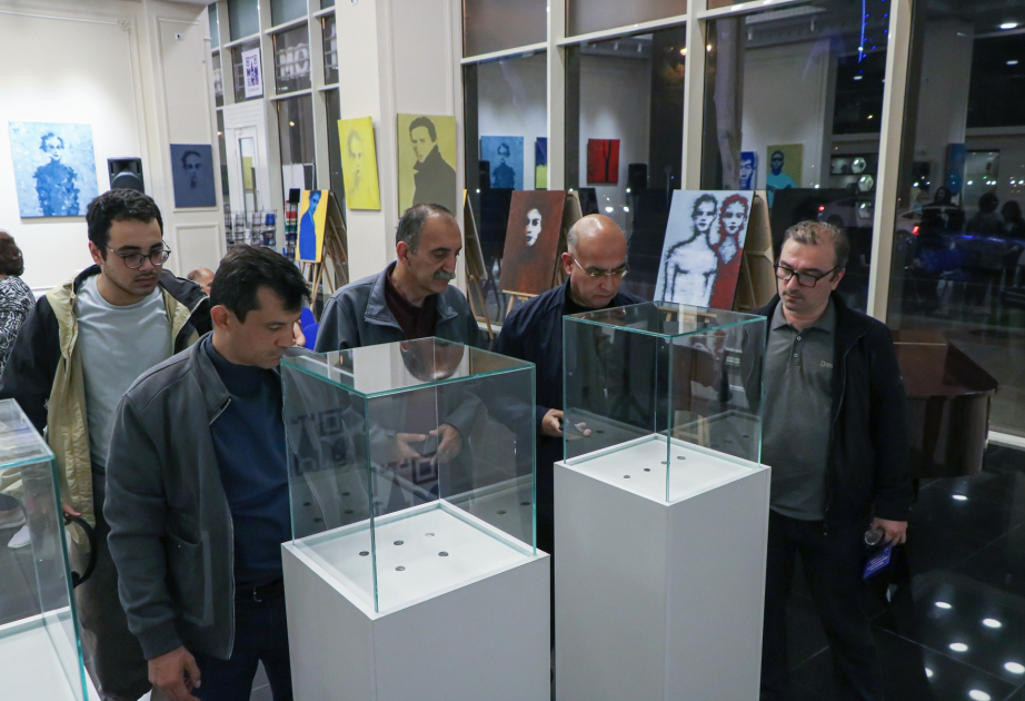 На выставке в Русском доме в Баку представлены монеты Шекинского ханства