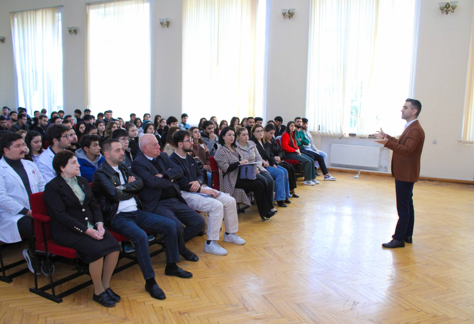 Türk mütəxəssis ADAU tələbələri üçün seminar keçib