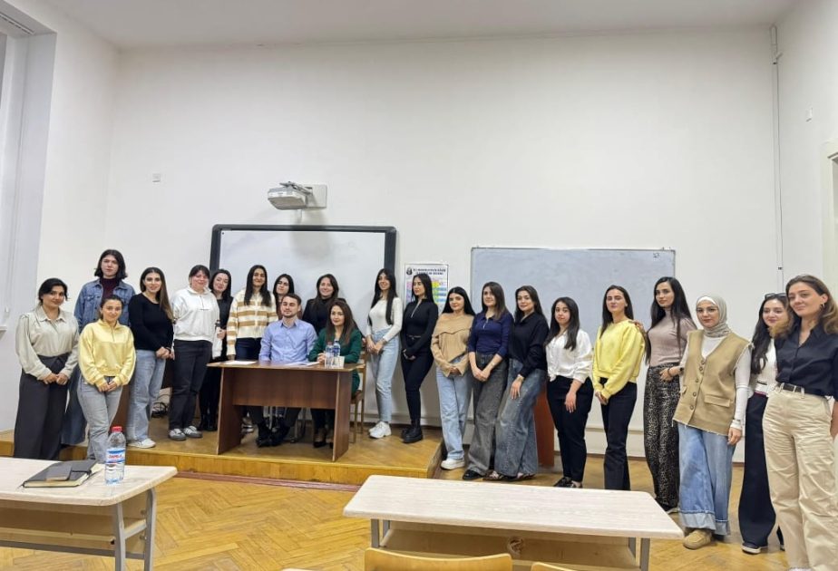 Magistrantlar layihələrin idarə olunması barədə məlumatlandırılıb