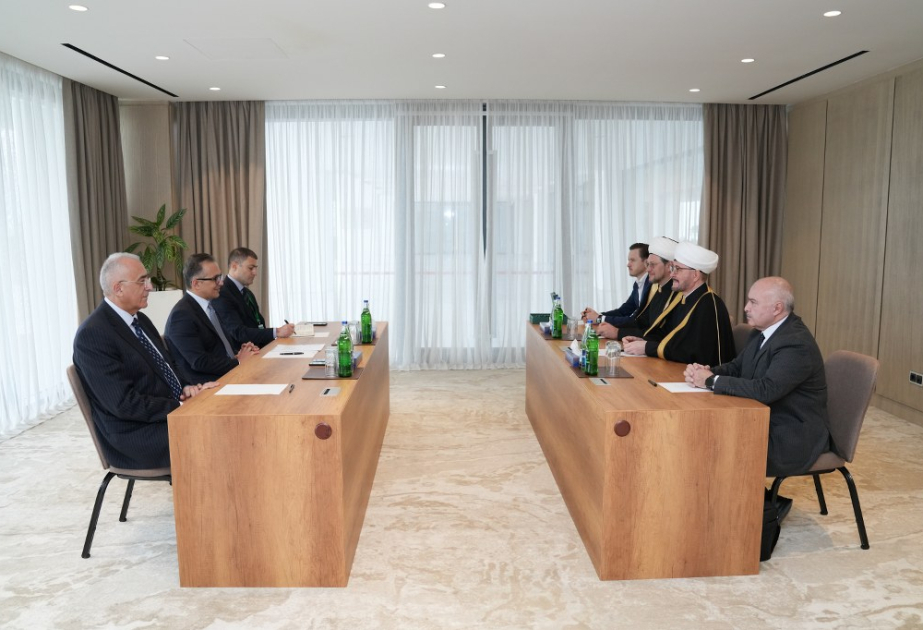 Dini Liderlərin Qlobal Bakı Sammitinin iştirakçılarına Azərbaycanda dövlət-din münasibətləri barədə məlumat verilib
