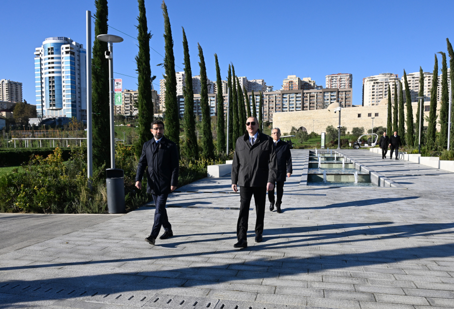 Le président de la République participe à l’inauguration de la troisième partie du Parc central à Bakou  MIS A JOUR VIDEO