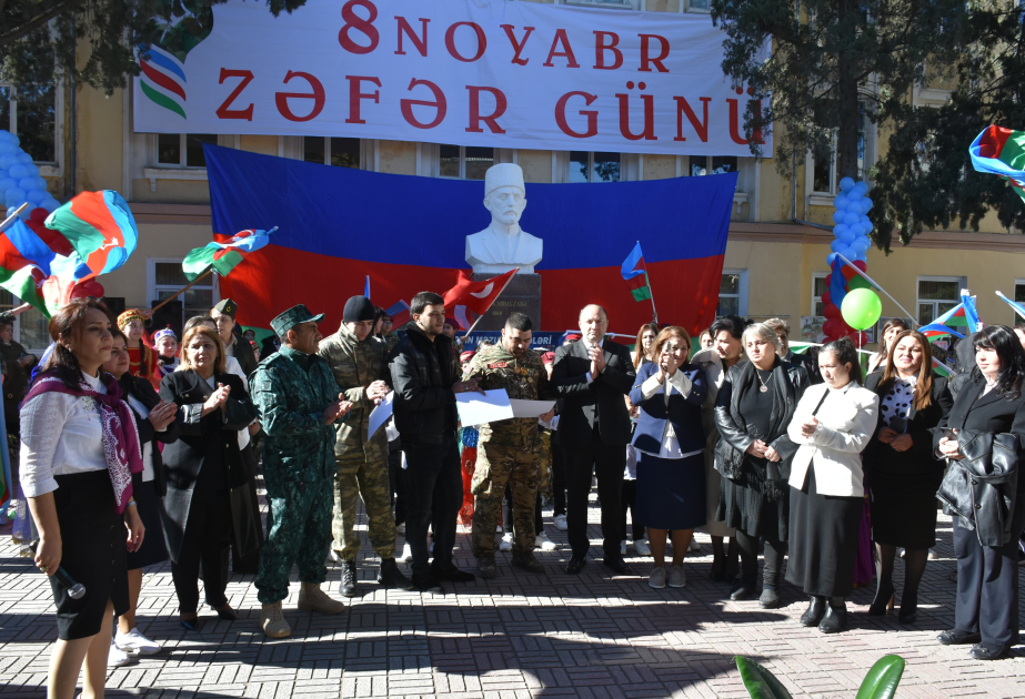 Gəncədə Zəfər Günü münasibətilə "Yaşa Azərbaycan!" adlı tədbir keçirilib