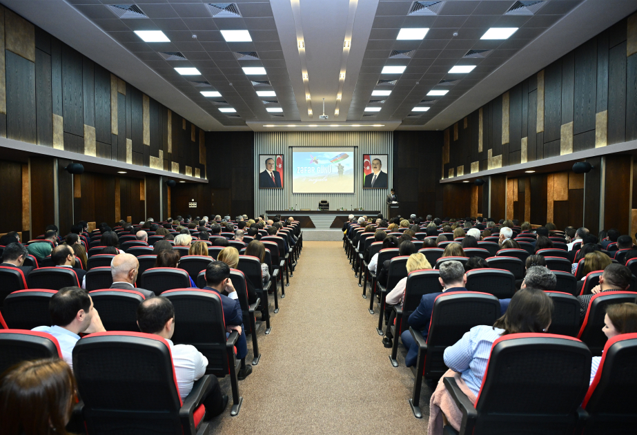 Dövlət Statistika Komitəsində 8 Noyabr - Zəfər günü münasibətilə tədbir keçirilib