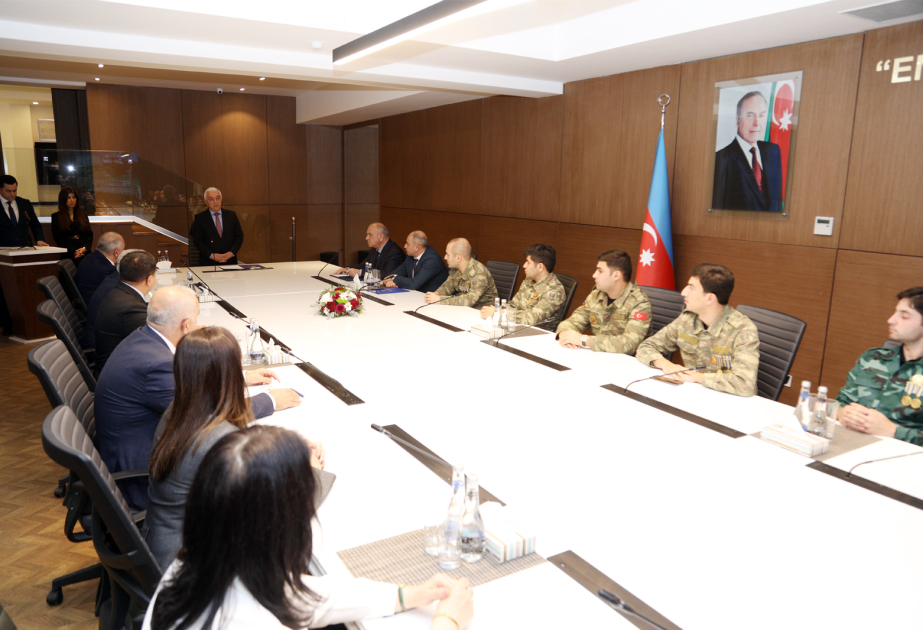 “AzərEnerji”də Zəfər Günü ilə bağlı silsilə tədbirlər keçirilib