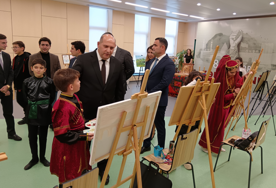 Füzulidə Zəfər Gününə həsr edilən rəsm sərgisi açılıb VİDEO