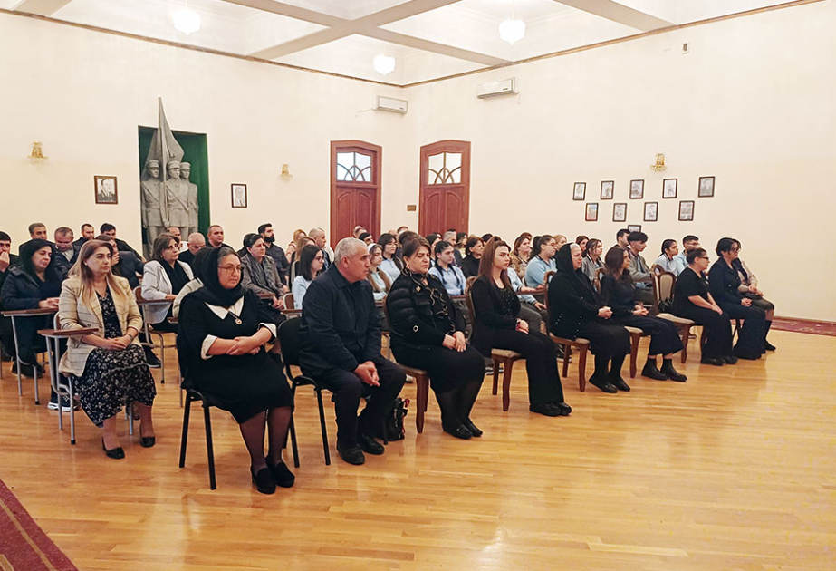 Şəhid Qasımov Şəhriyarın xatirəsinə həsr olunmuş anım mərasimi keçirilib