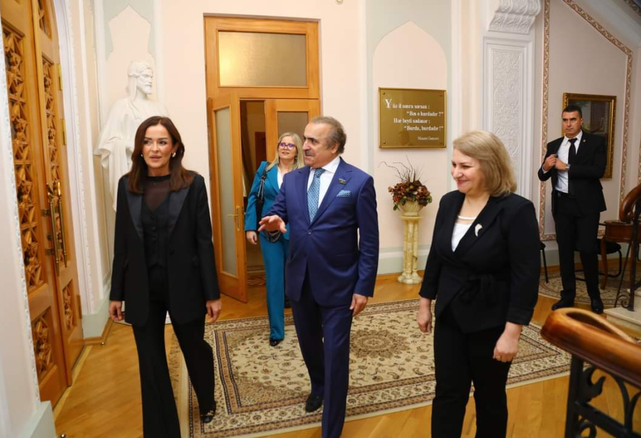 Bosniya və Herseqovinanın birinci xanımı: Azərbaycana və Ədəbiyyat Muzeyinə yenidən qayıtmaq istərdim