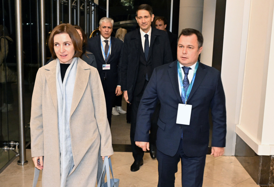 La Presidenta de Moldavia visita Azerbaiyán