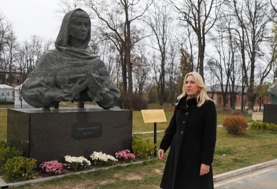 La miembro serbia de la Presidencia de Bosnia y Herzegovina, Željka Cvijanović, visitó Karabaj